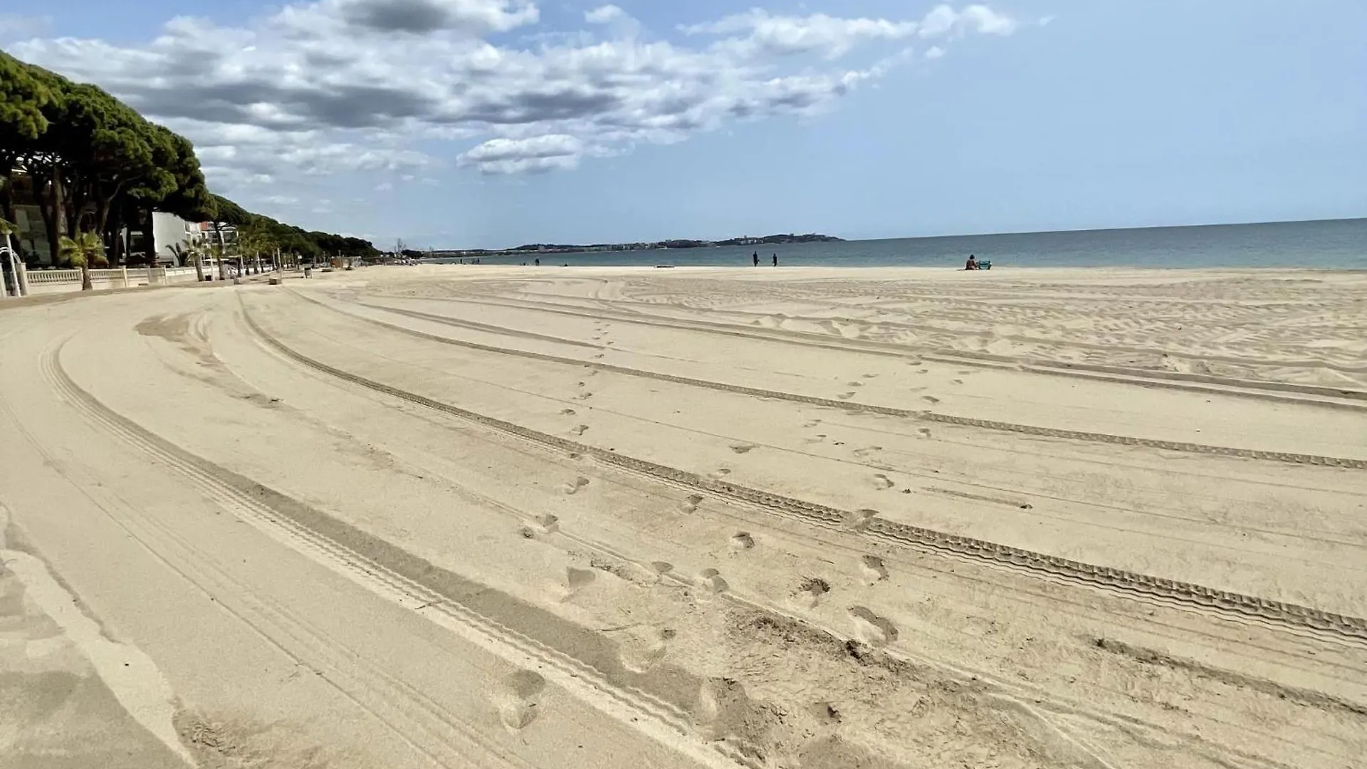 Apartbeach Nuevo Tucan Frente Playa Cambrils 0*,  Hiszpania